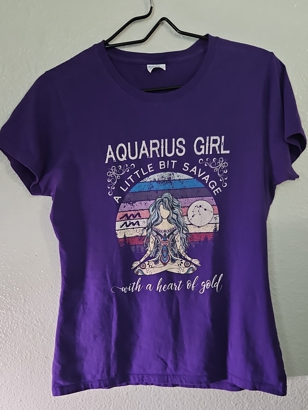 Port & Company Aquarius Girl Graphic Tee Purple Medium EUC
